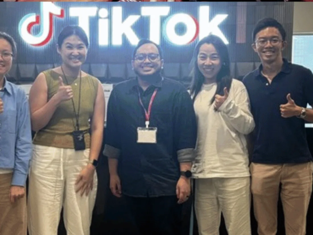 Haluan Digital with the TikTok team at the TikTok office